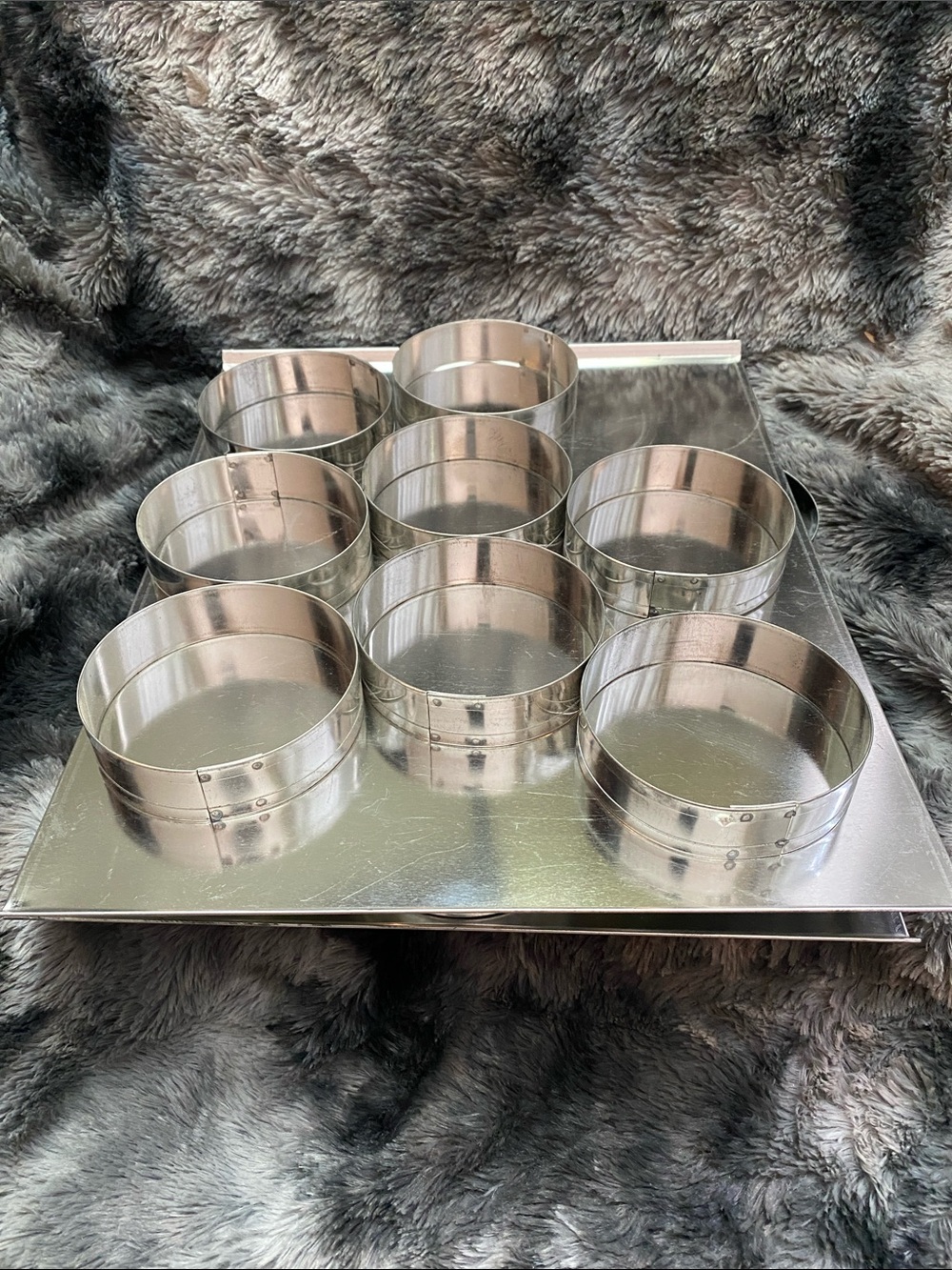 2 Vintage Chef Bordeau 8-Piece Tin Plated English Muffin Rings and trays - Picture 10 of 16
